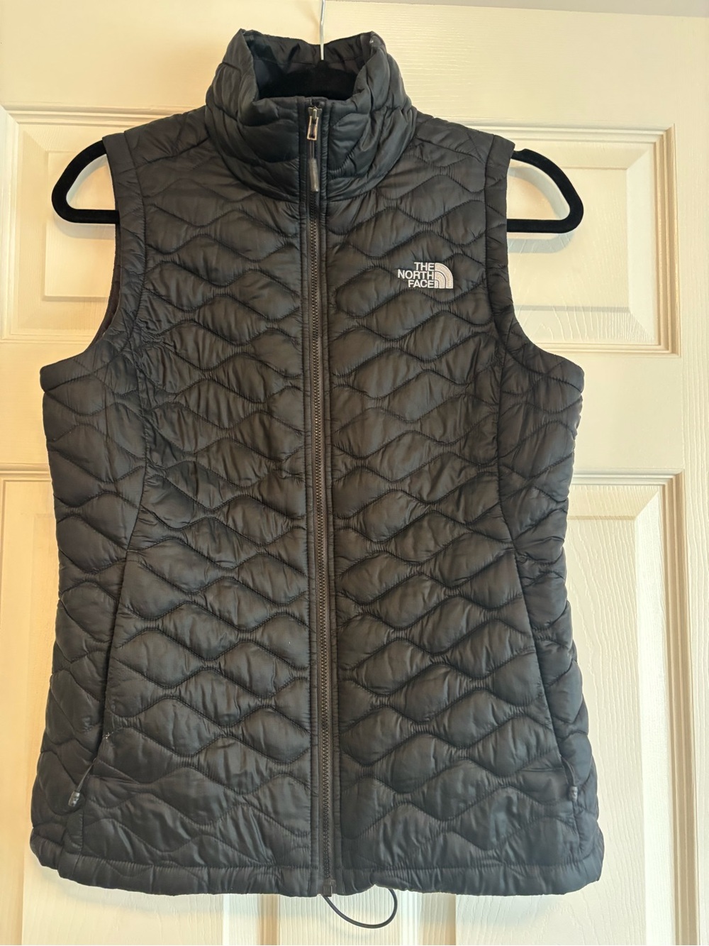The North Face Black Quilted Women's Insulated Vest
